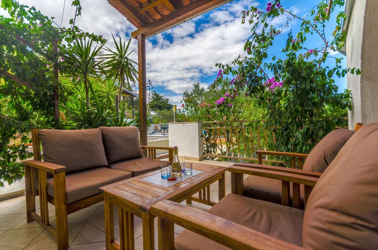 Apartment Piveta โตรกีร์ ภายนอก รูปภาพ